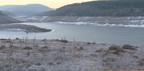 Спират ползването на води от питейни язовири за промишлени нужди и енергетика