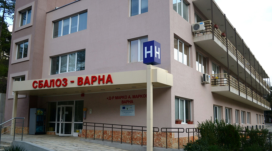 Онколози: Ракът на белия дроб засяга все повече жени