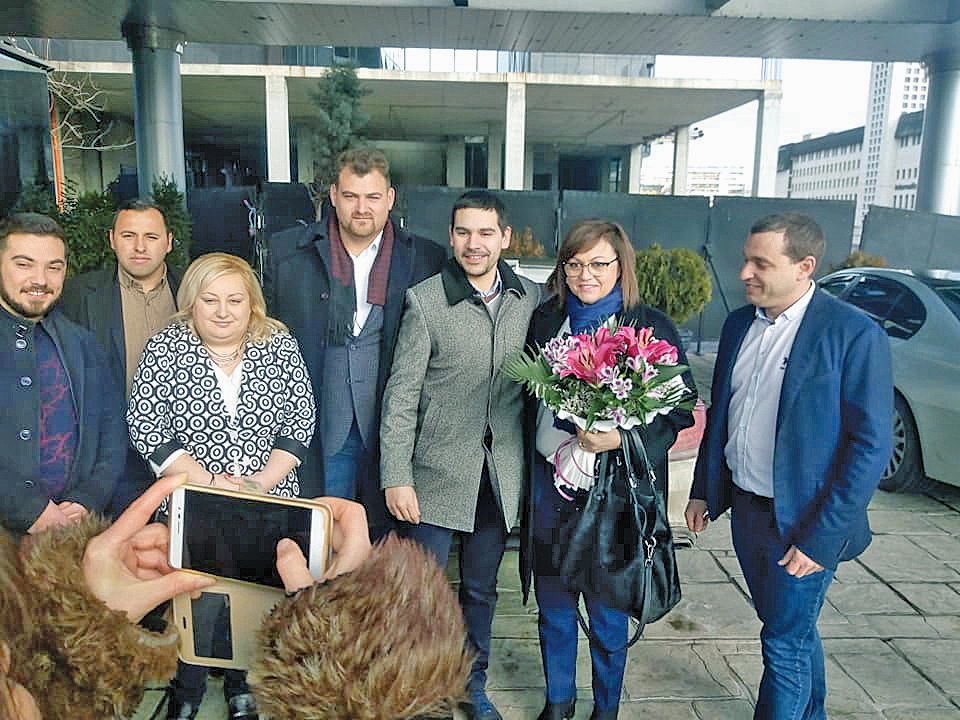 Нинова предпочете хотел на арестувания Ветко Арабаджиев