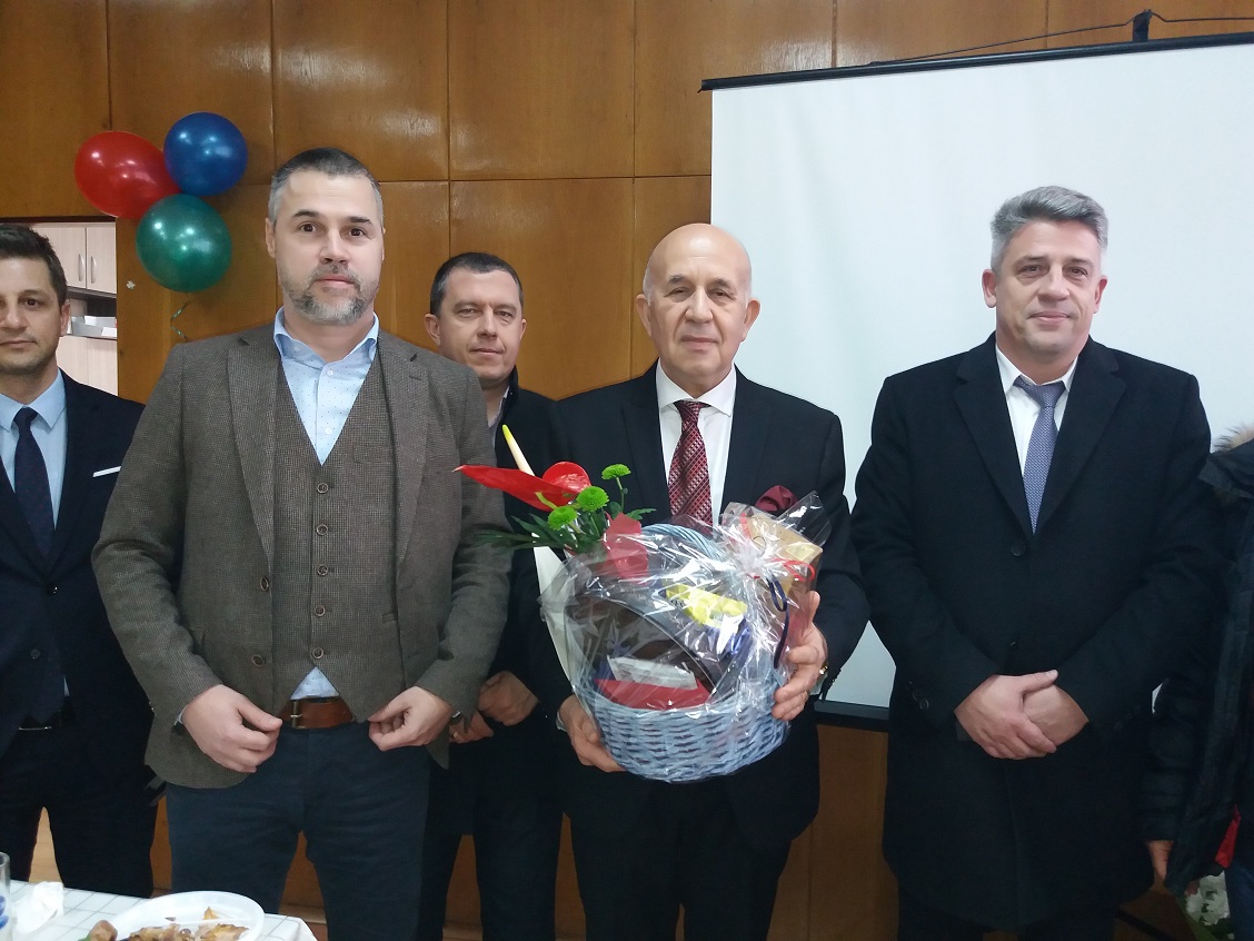 Десетки политици и интелектуалци уважиха празненството на проф. Стоян Денчев по повод неговия рожден ден