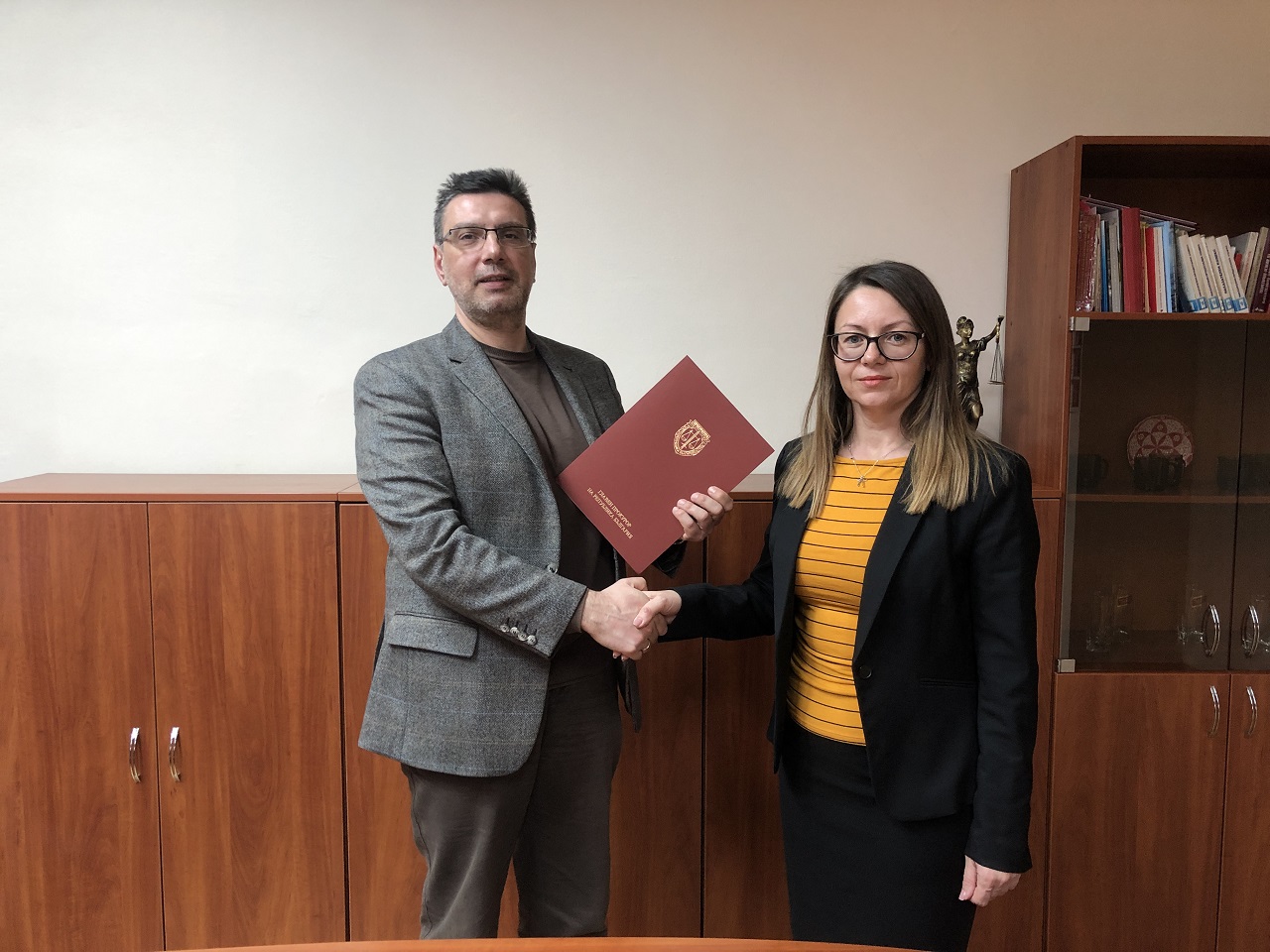 Главният прокурор награди служители от Окръжна прокуратура-Бургас