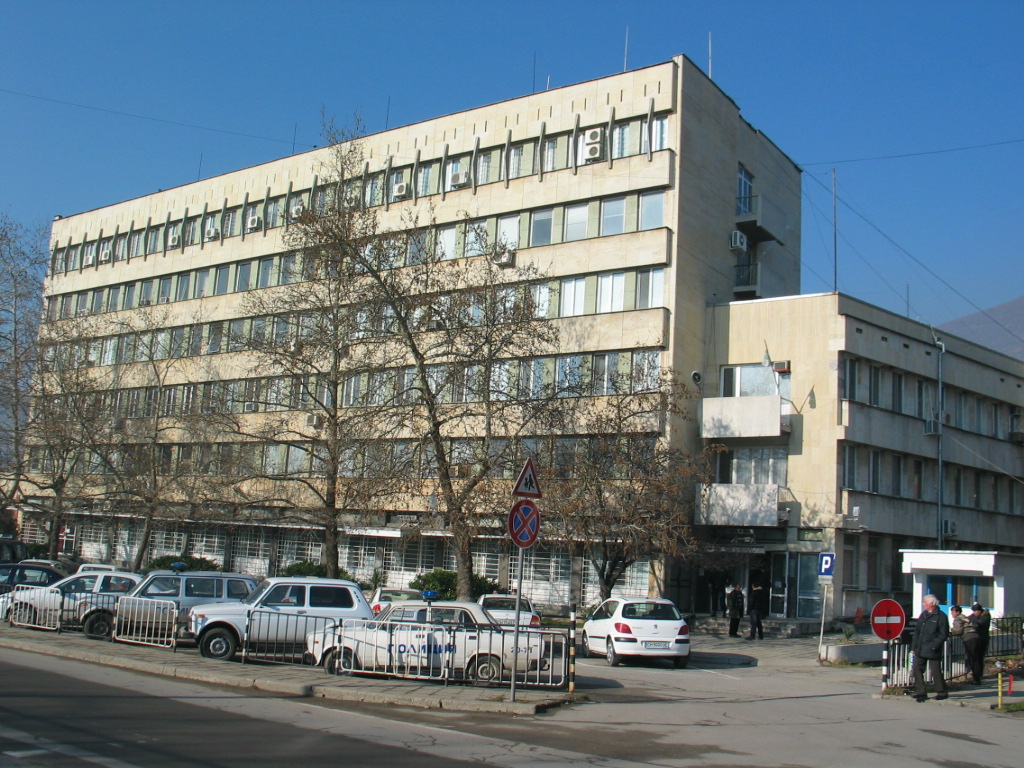 Полицията в Сливен вика на среща частните охранители