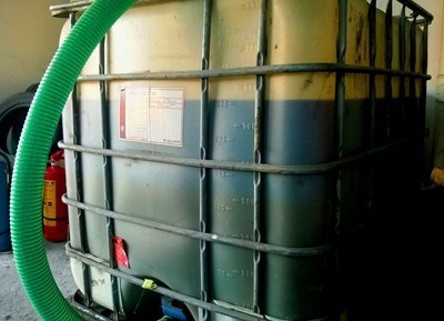 Митничари откриха 15 тона нелегално гориво в имот край Бяла Слатина