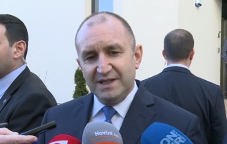 Президентът Радев: Ако някой трябва да се страхува от оставането на власт, това е самият Борисов