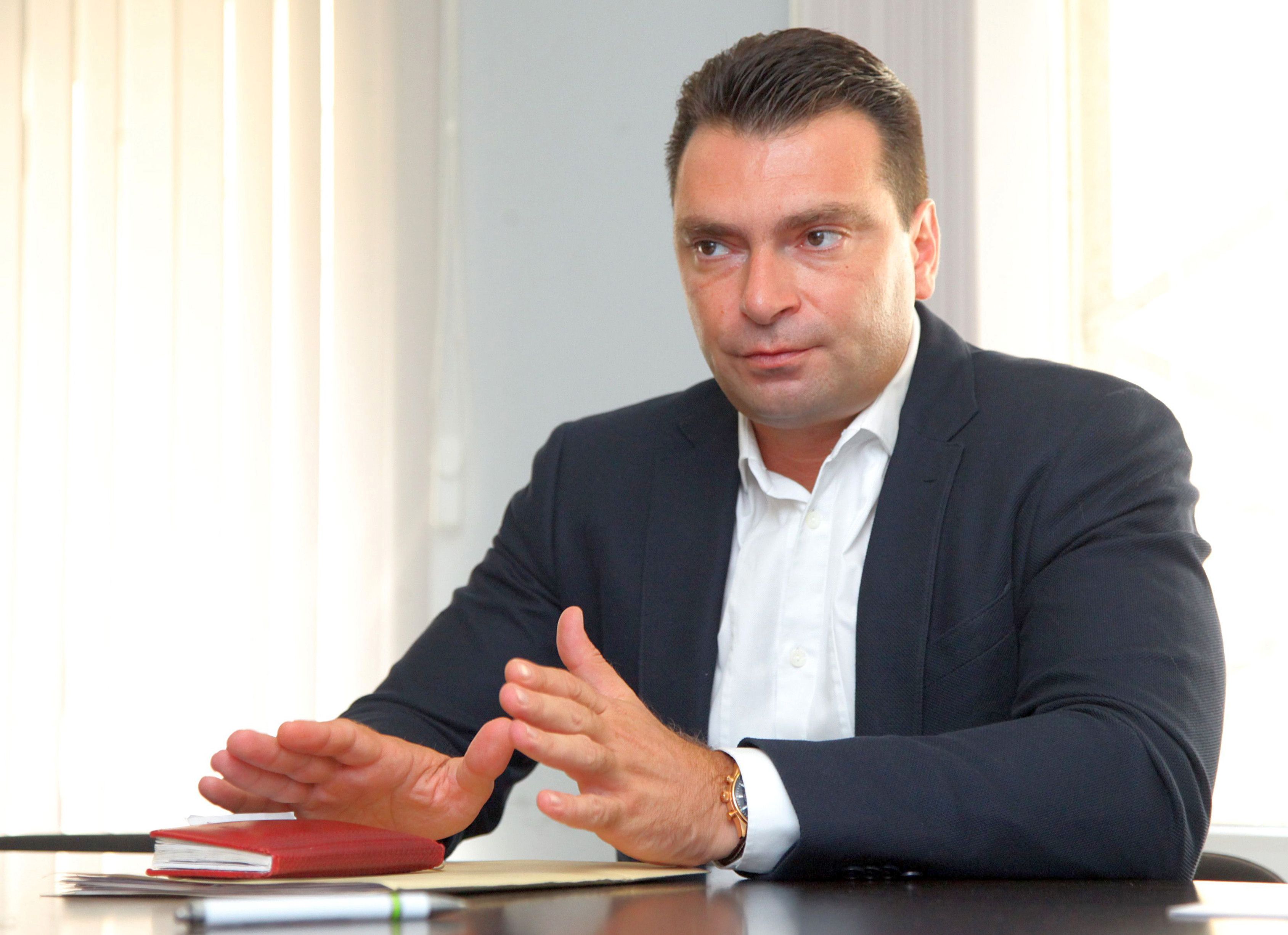 Калоян Паргов: Столична община проспа темата с винетките