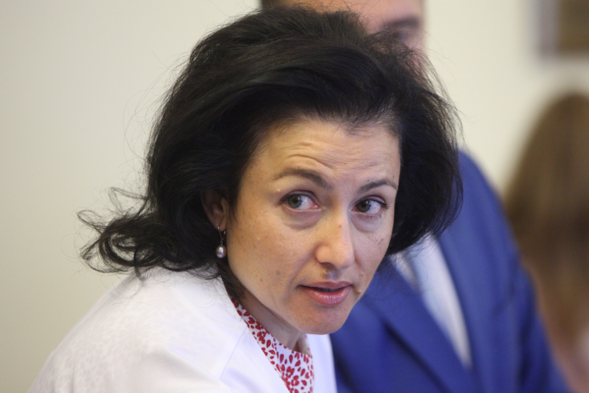 Министър Танева: Единственото огнище на птичи грип е в град Раковски