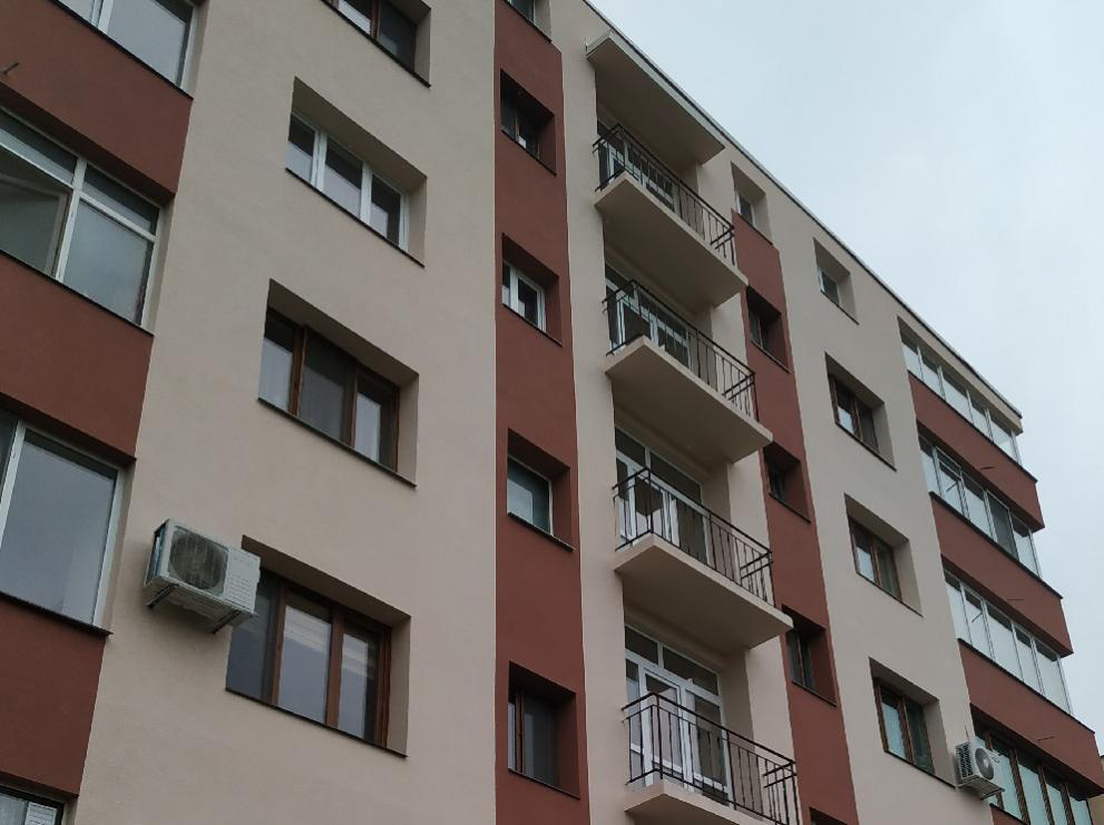 Санират блокове и къщи по нови схеми