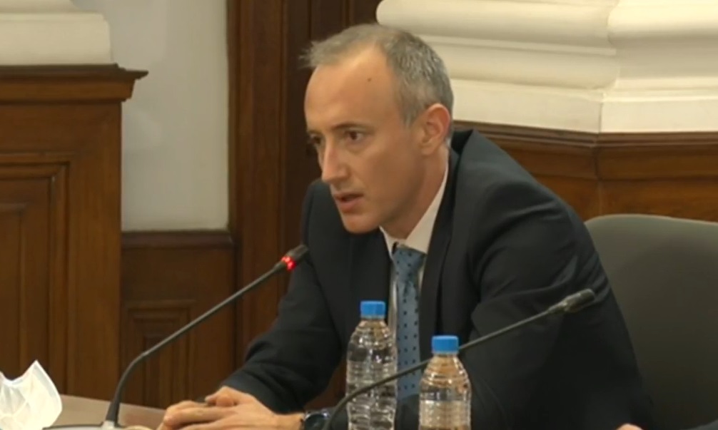 Вълчев: Ако затворим училищата и детските градини продължително, ще прехвърлим бремето на пандемията върху децата