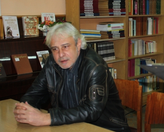 Почина писателят Виктор Дяков, автор на романа „Боинг-747“