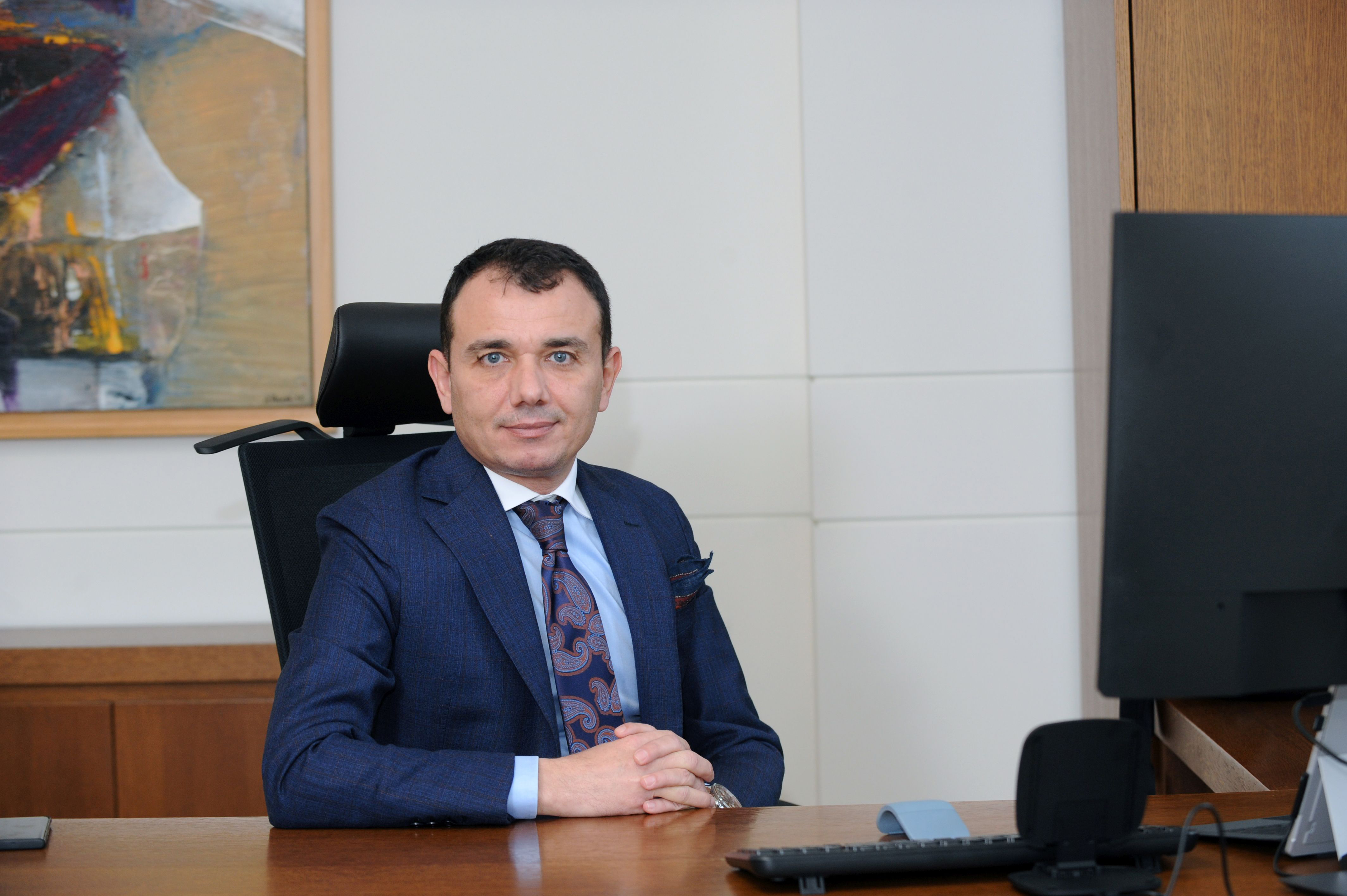 Панайот Филипов, изпълнителен директор на ББР  пред „Труд“: Помагаме на засегнатите от кризата хора и фирми с изключителна отговорност 
