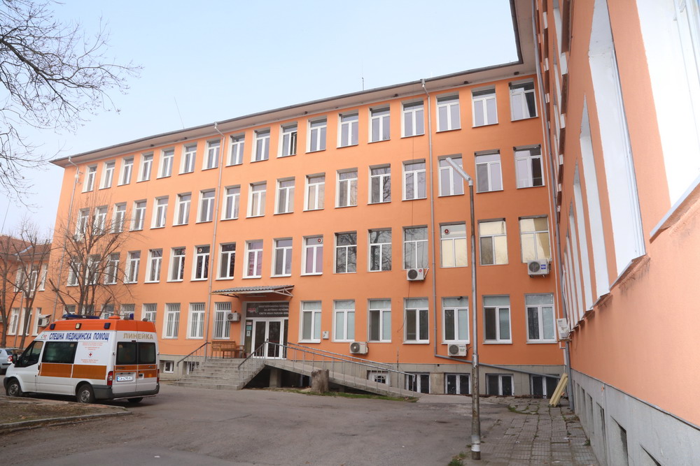Общинската болница в Елхово спира приема на пациенти с Covid-19