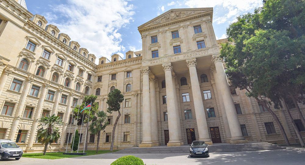Външното министерство на Азербайджан привика френския посланик