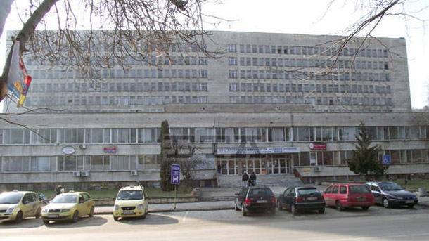 Депутати - лекари влизат в COVID-отделенията