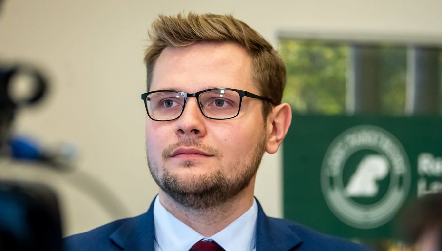 Полски министър е заразен с коронавирус