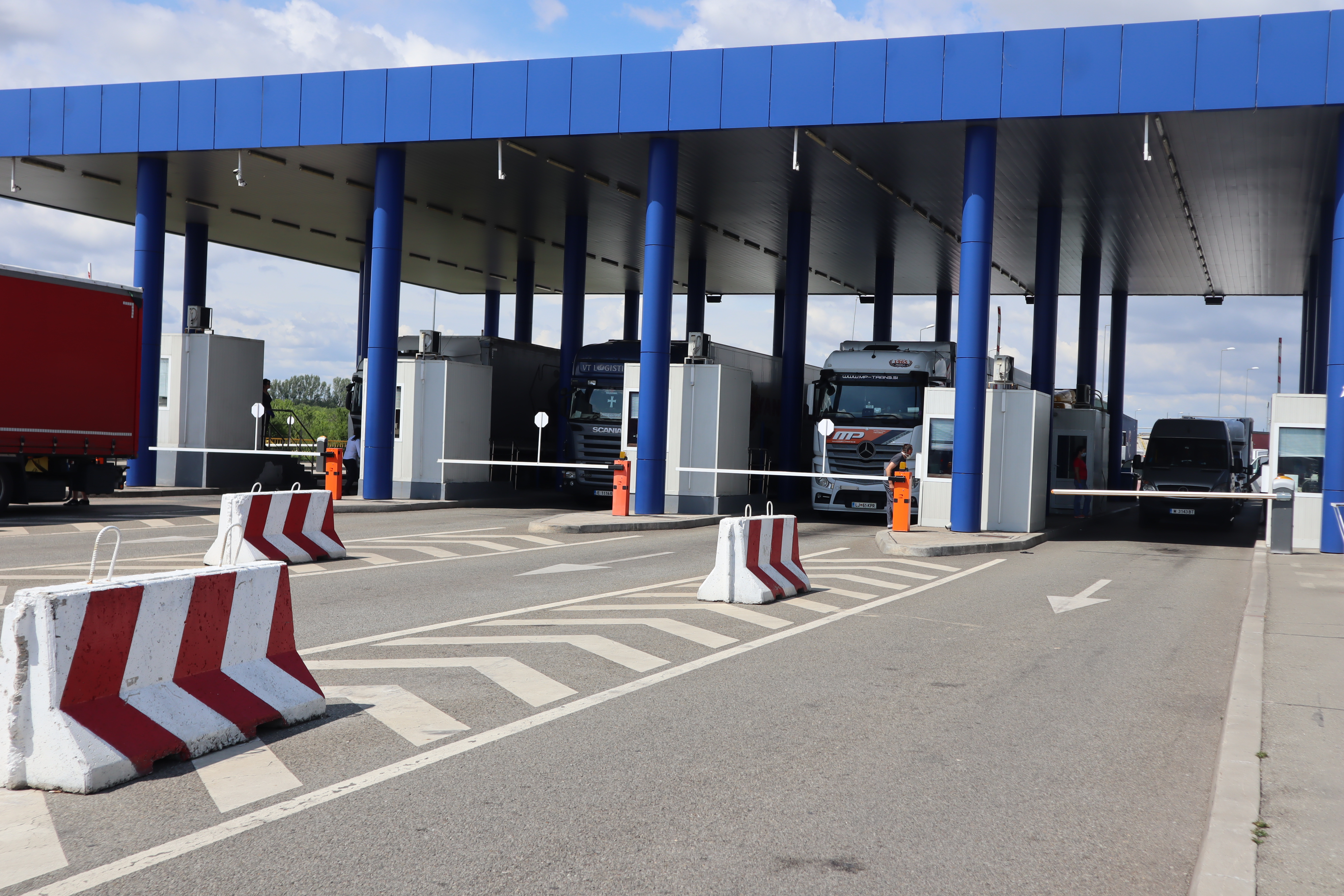 Румъния пуска само с отрицателен PCR тест влизащите от България