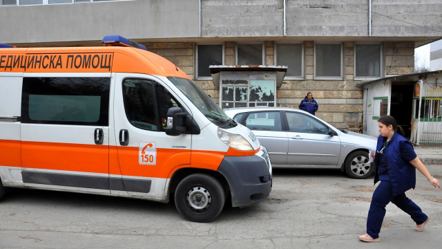 Линейки се бавят заради заразени пациенти във Варна