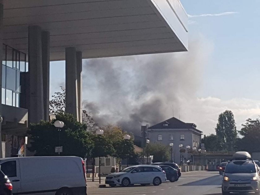 Пожар в депо край Централна гара в София