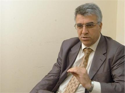 Румен Гечев: Премиерът използва нашите пари, за да си купи комфорт