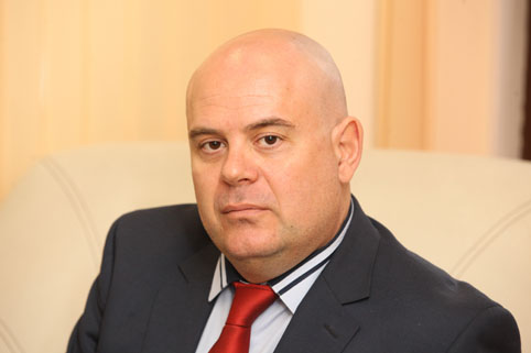 Замразяват магистратските заплати по предложение на главния прокурор
