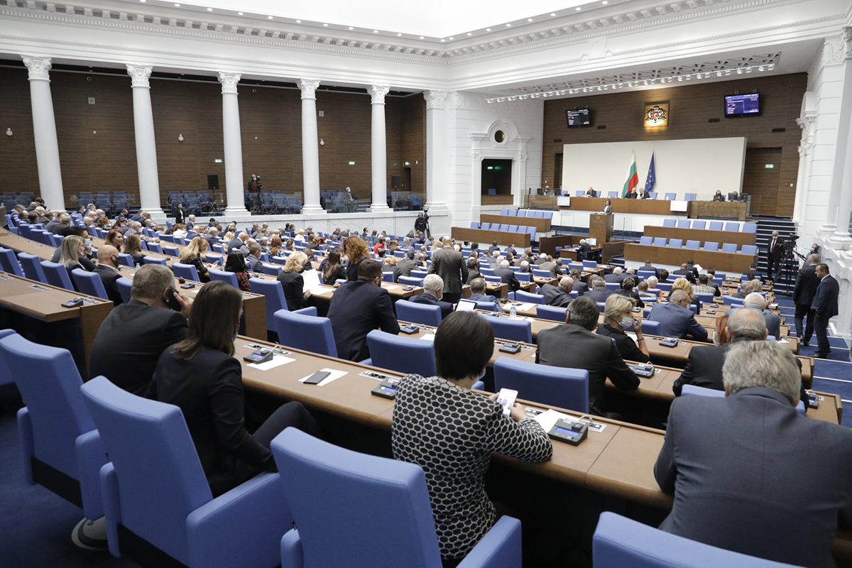 НС гласува 9% ДДС при доставка на храна по домовете