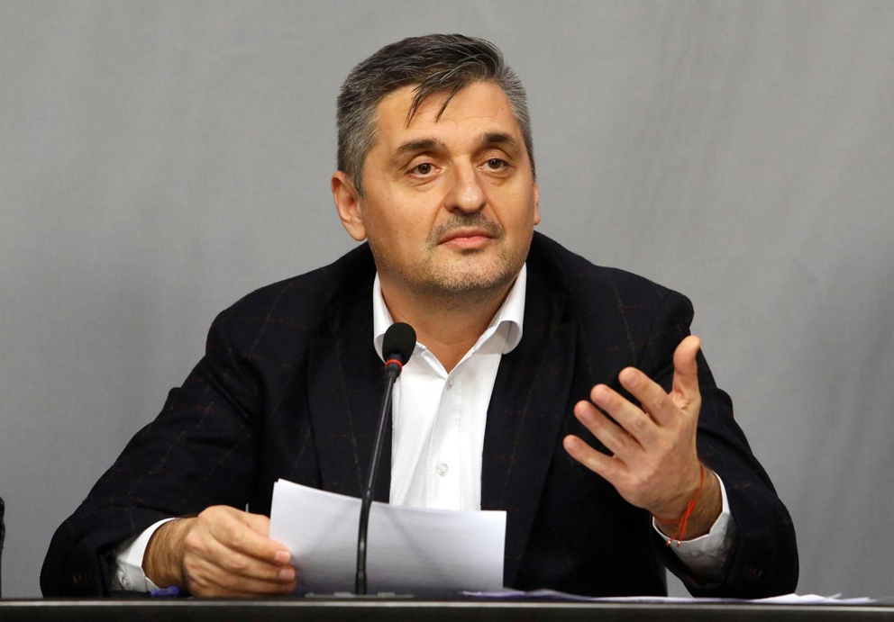 Кирил Добрев е с коронавирус