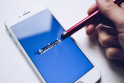 Facebook може да спре да работи в Европа