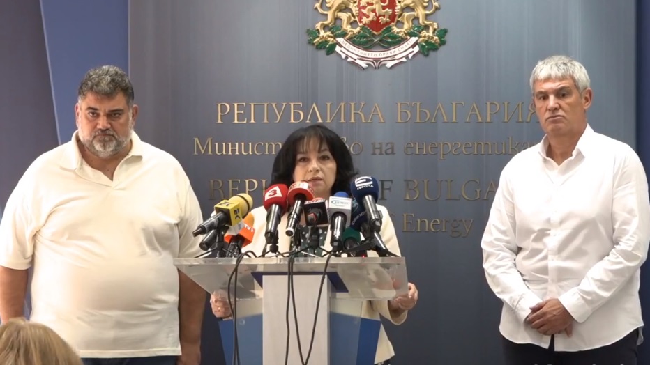 Министър Петкова: БЕХ дава 50 млн. лева заем на "Мини Марица-Изток"