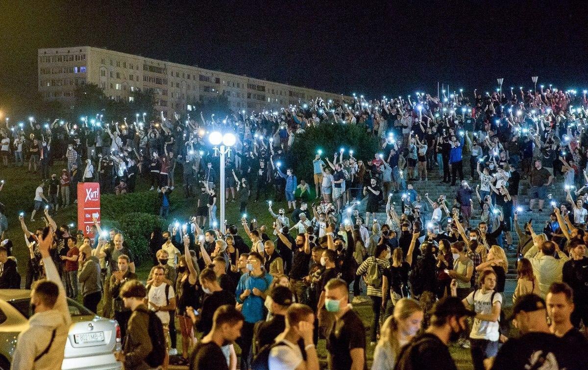Над 50 души са арестувани на вчерашните протести в Беларус