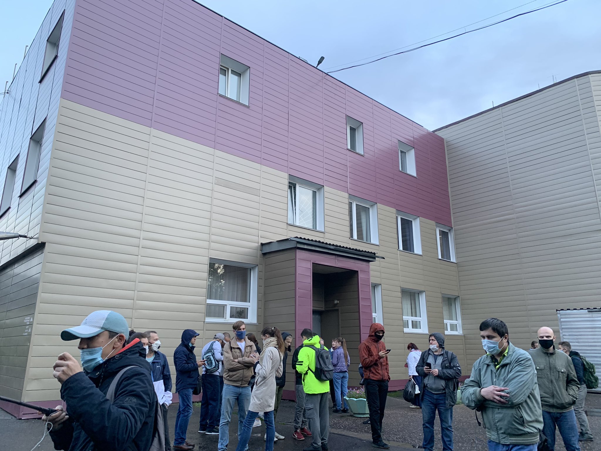 Лекарите в Омск отрекоха да са били подлагани на натиск от властите заради Навални