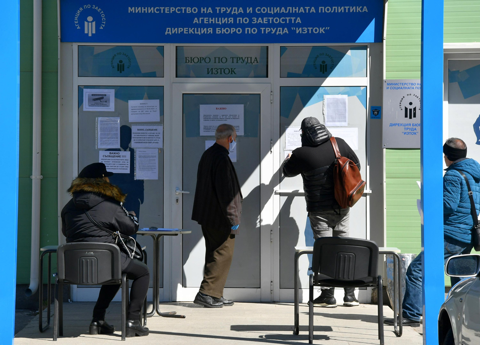 Работодателите все по-често търсят служители над 50 години
