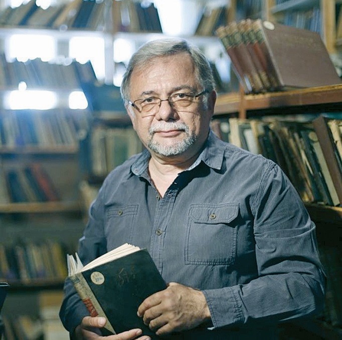 Нейко Генчев, собственик на издателство „Фабер“, пред „Труд“: Жадни за власт ще ни докарат до гладни бунтове