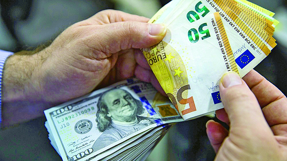 Според прогноза до края на годината: Доларът поевтинява с 36% спрямо еврото 