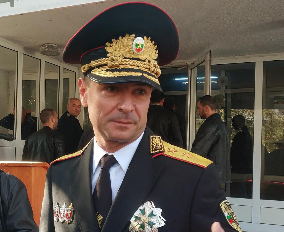Старши комисар Калоян Калоянов - Комисарят се завръща