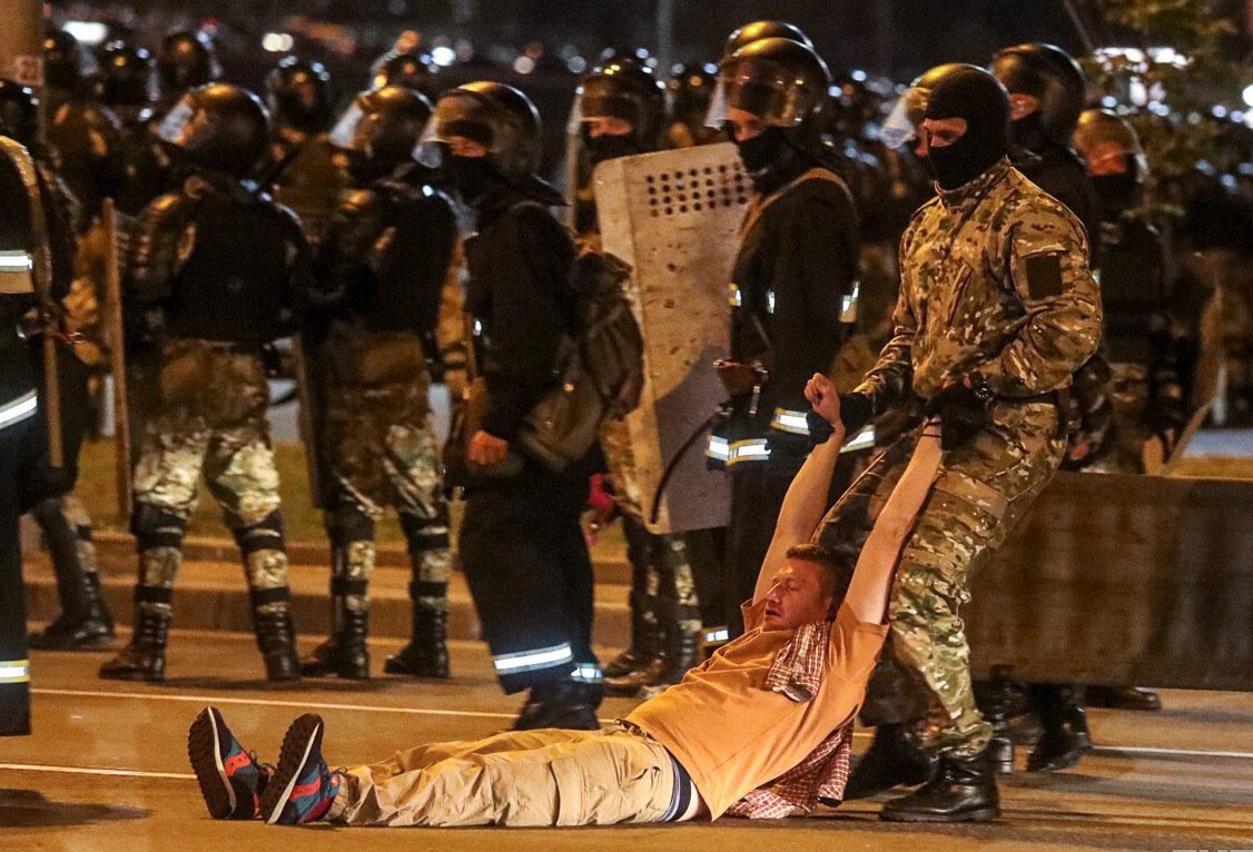 Трета поредна нощ на протести в Беларус