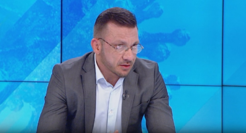 Д-р Станимир Хасърджиев: Здравната ни система продължава да не е готова да посрещне огромен наплив от хора