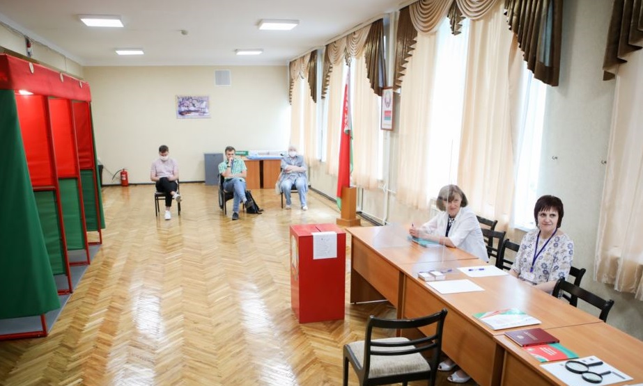 Лукашенко води със 79,7% на президентските избори в Беларус