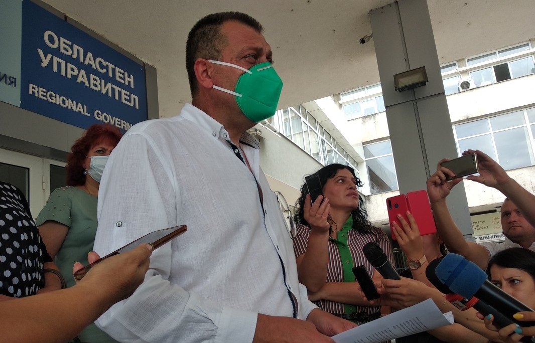 Областният управител на Благоевград: Медиците ни са на предела на силите си заради Covid-19