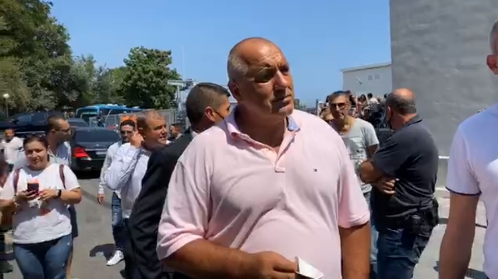 Премиерът: Можем да кажем, че във Варненско морето е 100% чисто (ВИДЕО)