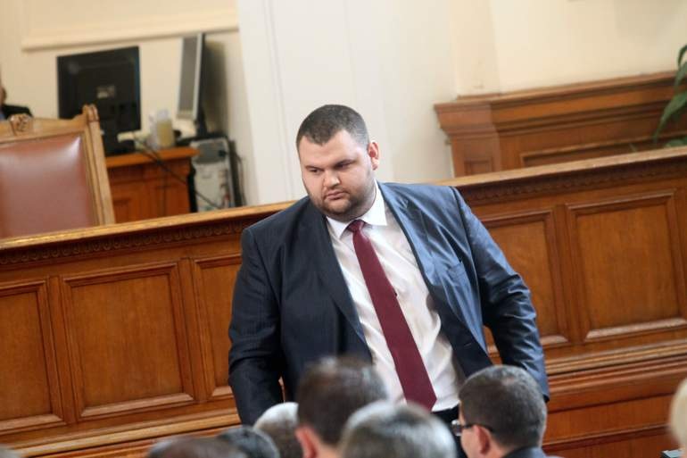 Делян Пеевски дари високотехнологични линейки на болница "Света Екатерина"