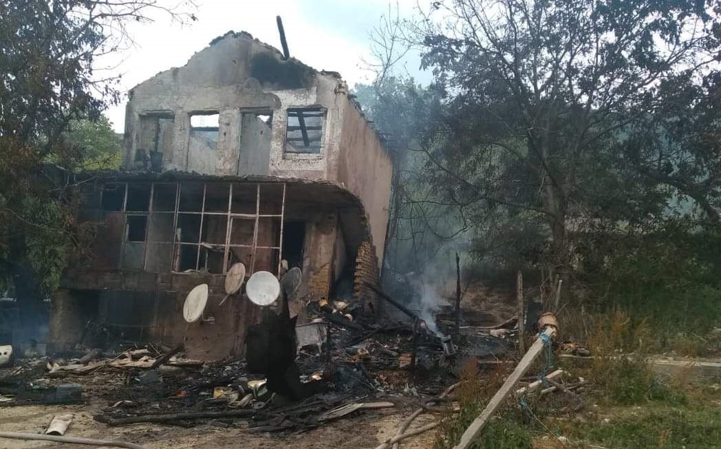 Две деца изгоряха във вила край Шумен