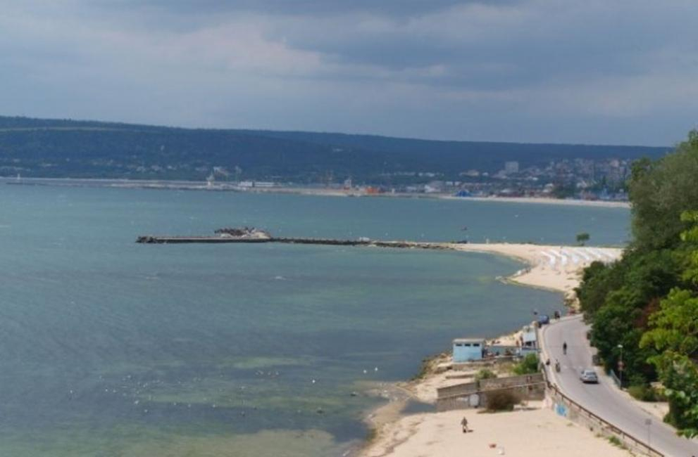 РЗИ: Морската вода край Варна е чиста