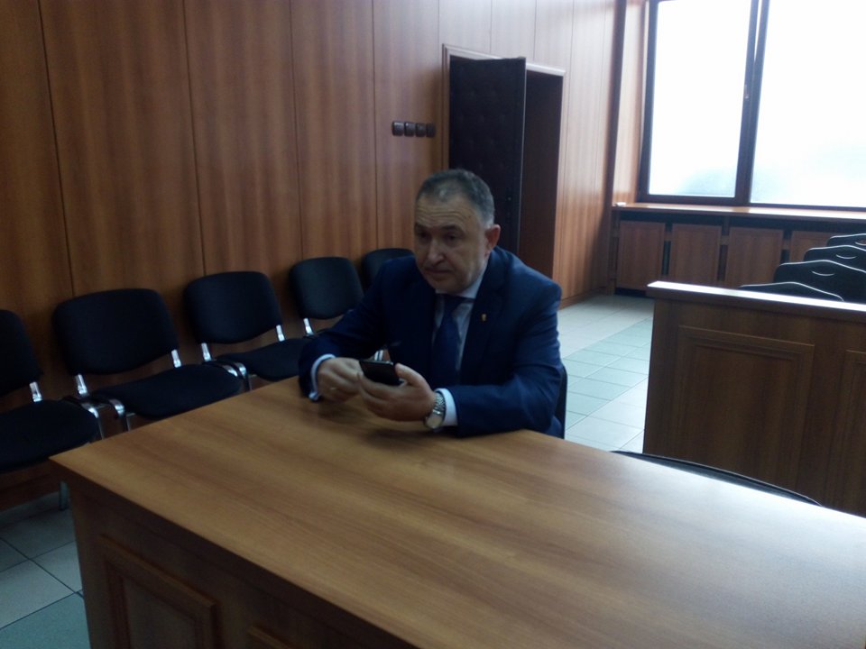 Съдът определи наказание „Пробация“ за кмета на Карлово, обвинен за безстопанственост