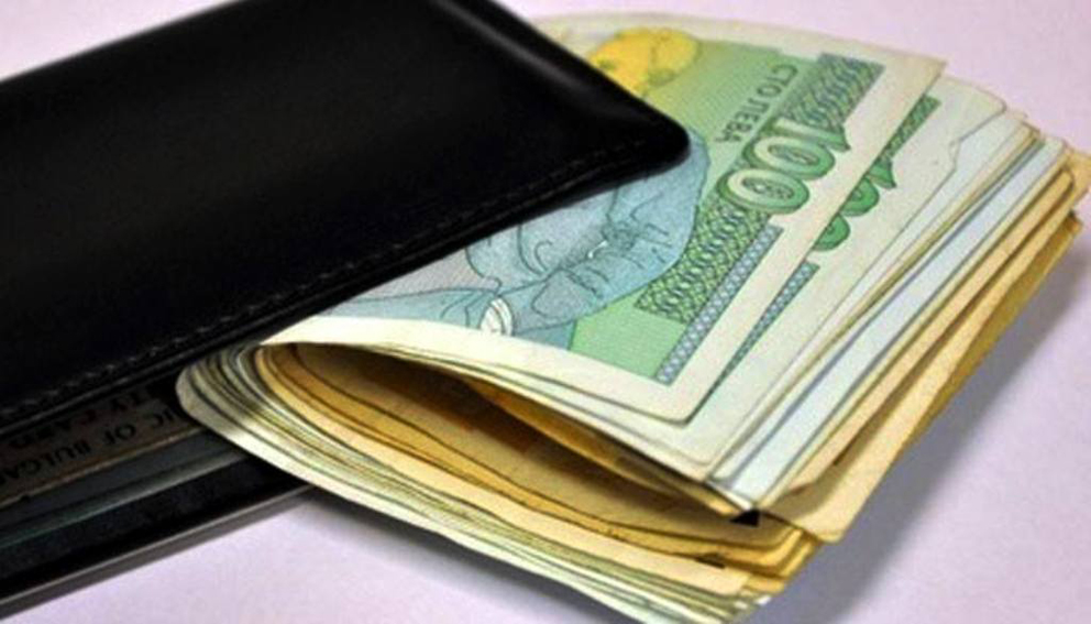 Евростат: 18% от българите трудно плащат разходите за дома