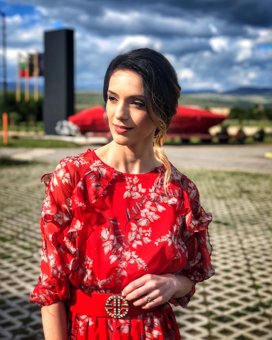 Луиза Григорова-Макариев обяви пола на бебето с атрактивно видео