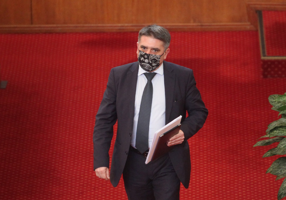 Жалим на 2 инстанции карантина