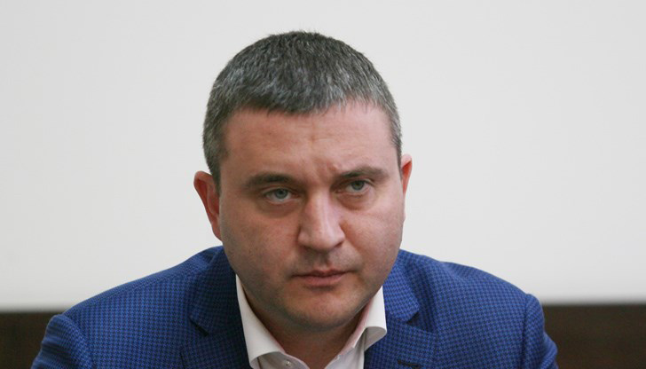 Горанов е поискал ведомствата да отчитат разходите си във връзка с коронавируса (ДОКУМЕНТИ)