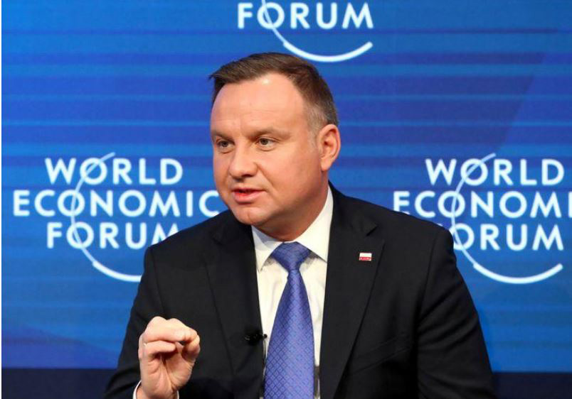 Отлагат вота за президент на Полша