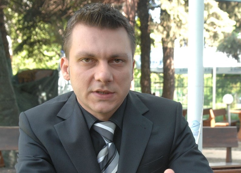 Д-р Хасърджиев: Над 600 са обажданията за ден на телефонната линия за пациенти с хронични заболявания