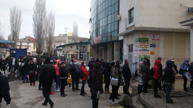 По 3000 остават без работа на ден