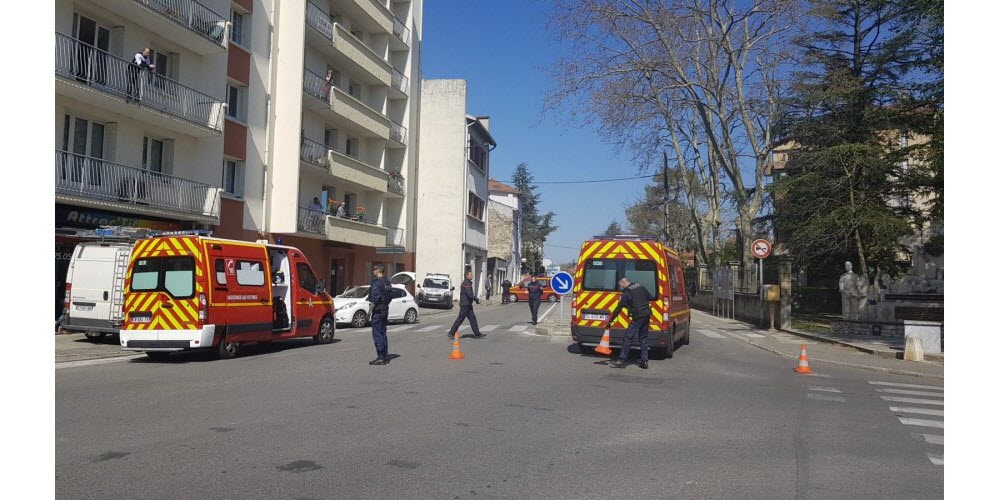Двама убити и седем ранени, след нападение с нож във Франция